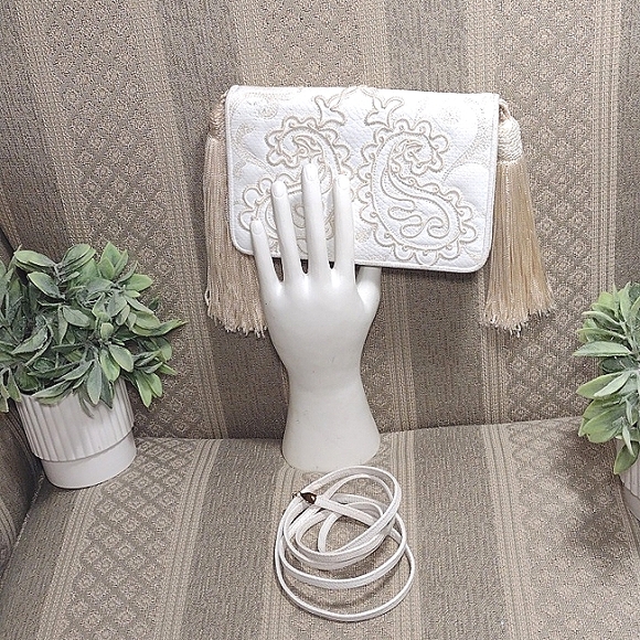 Vintage Judith Leiber Embroidered Tassel Crossbody Clutch Bag - Picture 16 of 16